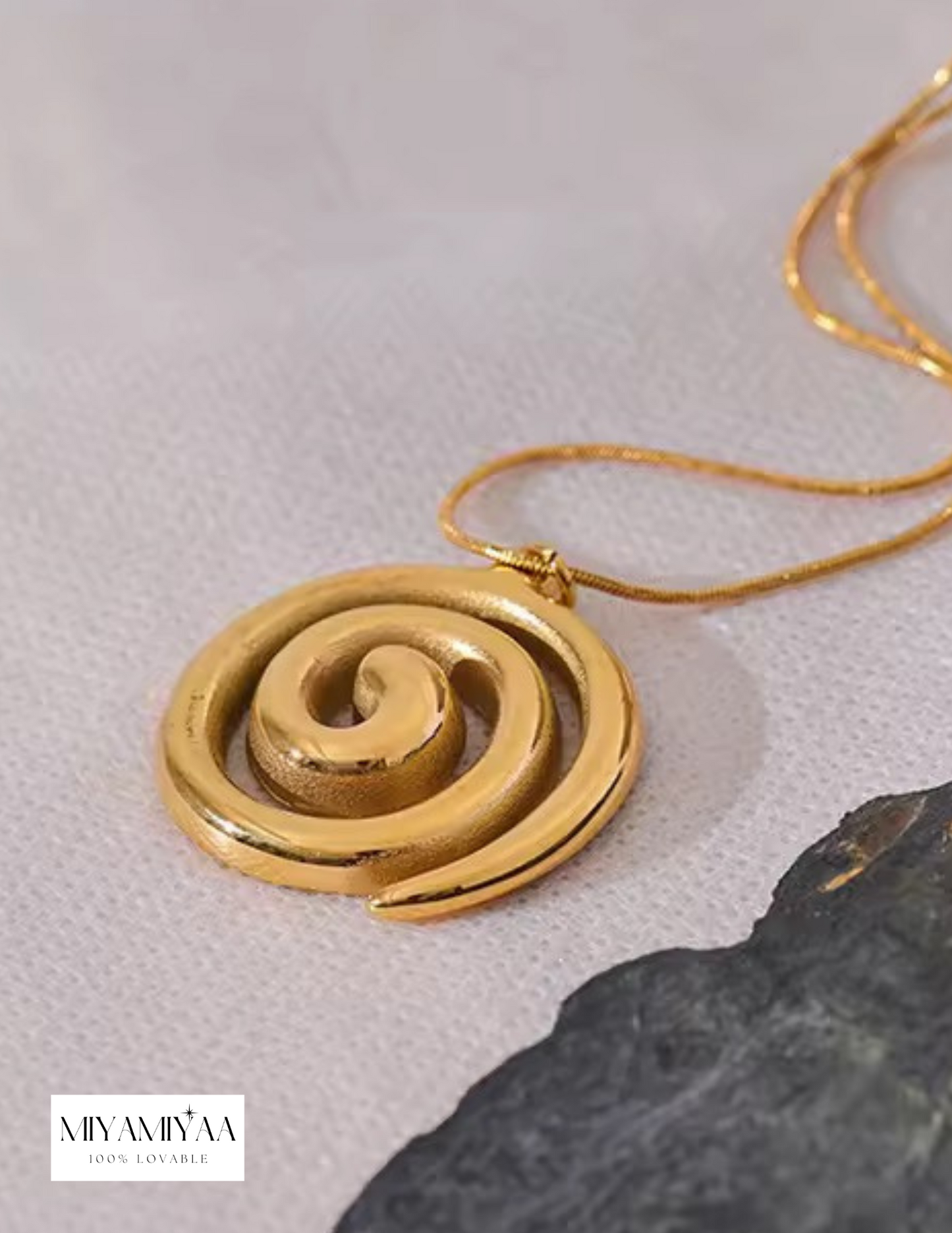 Koira Necklace
