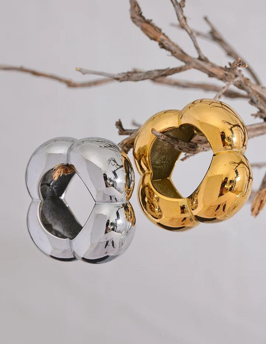 Puffy Chloe Ring