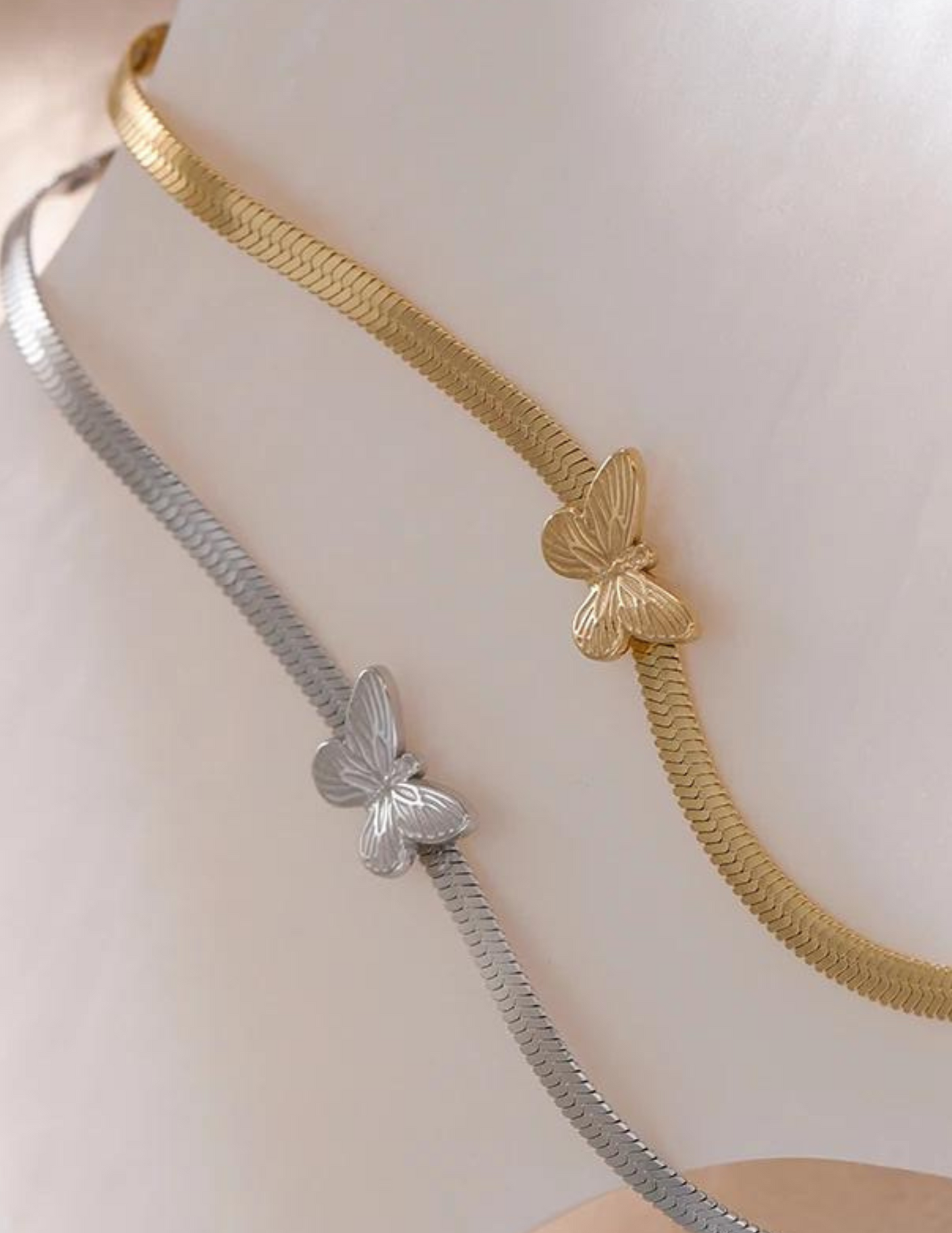 Elegant Wings Bracelet