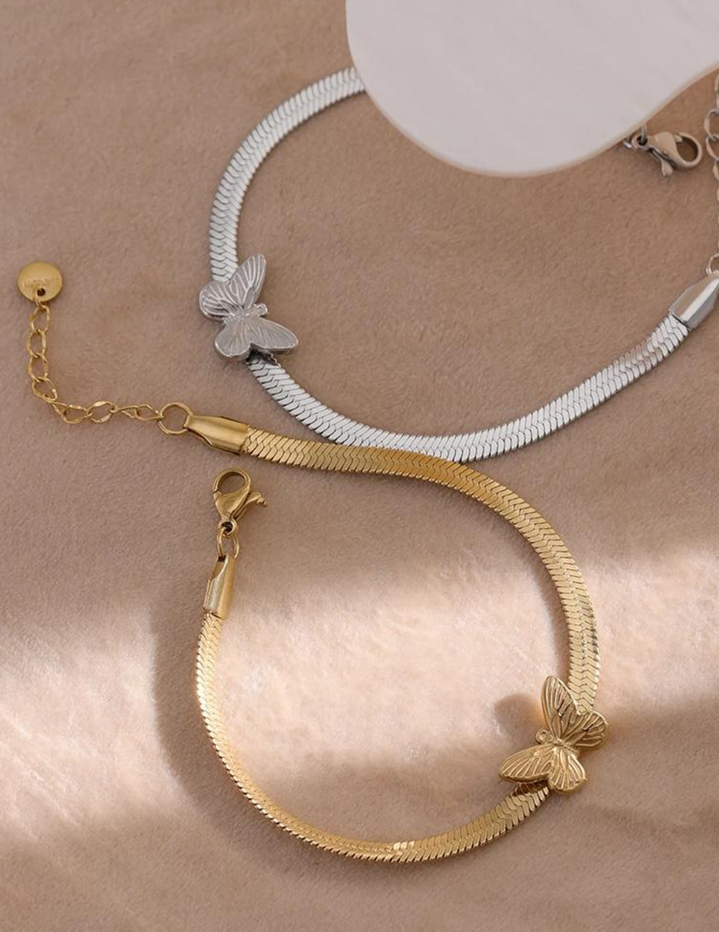 Elegant Wings Bracelet