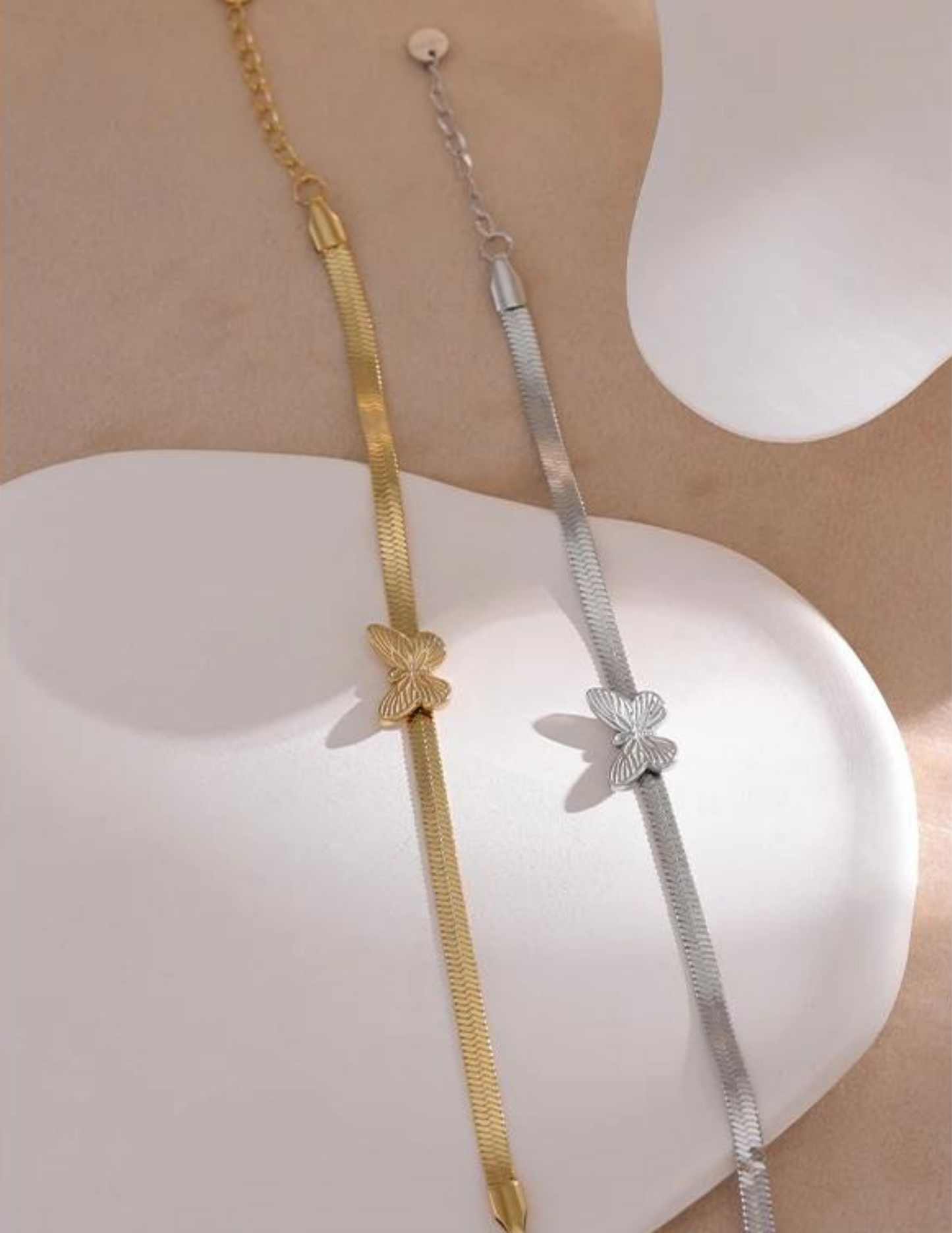 Elegant Wings Bracelet