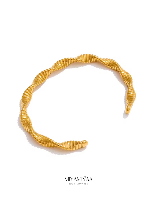 Twissst Bangle
